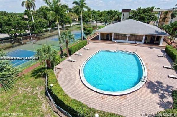 Capri Gardens, 11905 NE 2nd Ave #C402, North Miami, Florida 33161, image 2