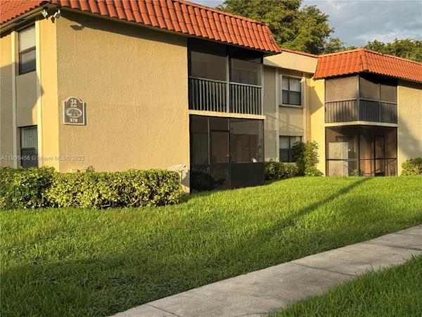 Miami, Florida 33196, image 1