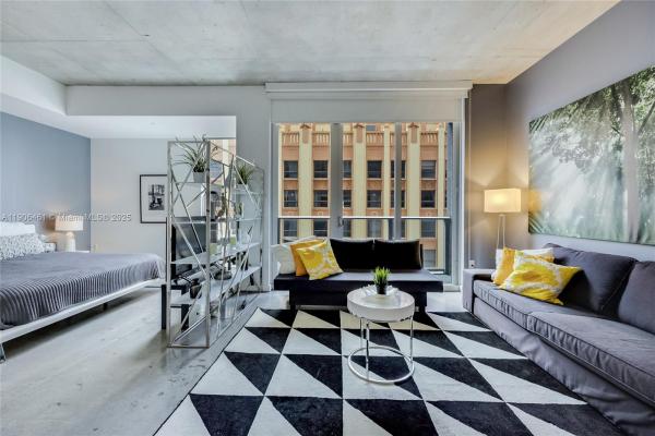 Centro, 151 SE 1st St #1003, Miami, Florida 33131, image 1