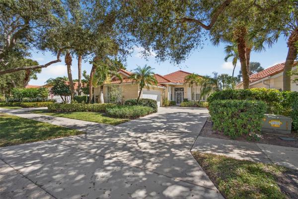 Oaks East, 256 Kelsey Park Cir, Palm Beach Gardens, Florida 33410, image 1