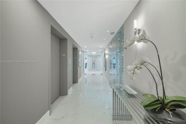 Portofino Tower, 300 S Pointe Dr #4306, Miami Beach, Florida 33139, image 2