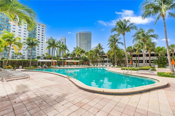 Ocean Reserve, 19370 Collins Ave #816, Sunny Isles Beach, Florida 33160, image 1