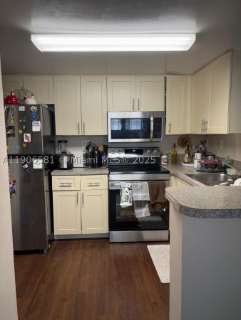Villas De Venezia, 9783 Nob Hill Ct, Sunrise, Florida 33351, image 2