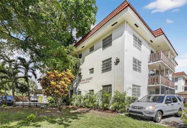 Oxford Court, 13655 NE 10th Ave #308, North Miami, Florida 33161, image 1