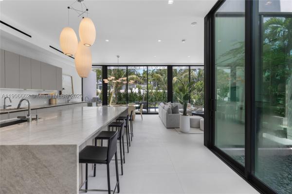 Surprise Lake, 4504 Sheridan Ave, Miami Beach, Florida 33140, image 1