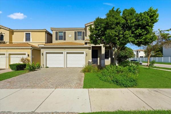 Champion Lakes, 617 NE 191st St, Ives Estates, Florida 33179, image 2