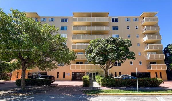 Penn Terrace Towers, 730 Pennsylvania Ave #701, Miami Beach, Florida 33139, image 1