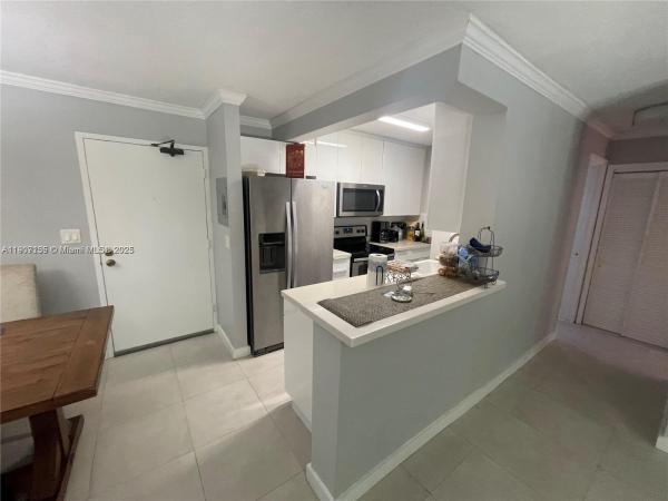 Brickell Mar, 2201 Brickell Ave #16, Miami, Florida 33129, image 1