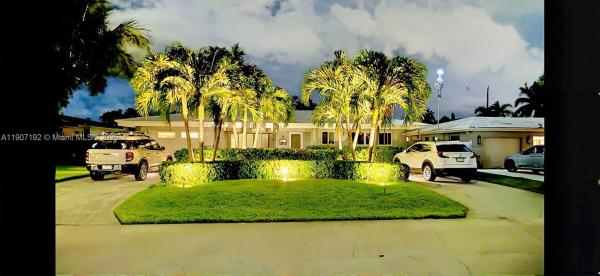 Coral Woods, 3654 NE 19th Ave, Oakland Park, Florida 33308, image 2