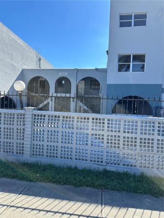 Westland Plaza Gardens, 1300 W 53rd St #28, Hialeah, Florida 33012, image 1