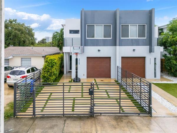 Lyndale, 3048 SW 18th St #3048, Miami, Florida 33145, image 1