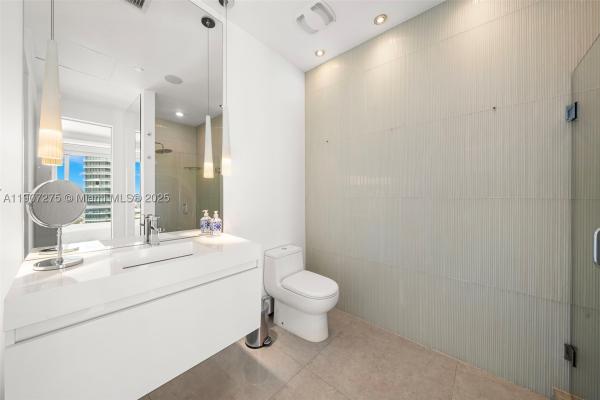 Icon South Beach, 450 Alton Rd #4104, Miami Beach, Florida 33139, image 2