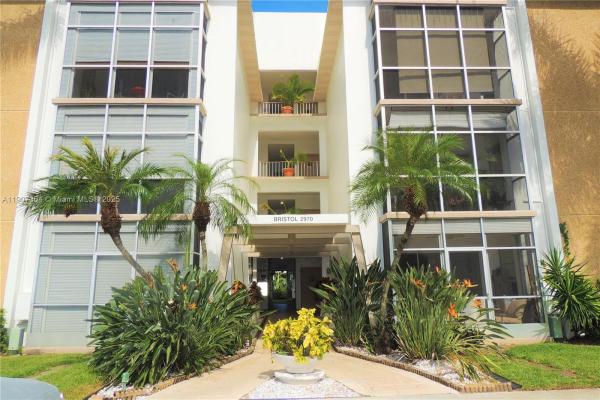 Bristol At River Shores, 2970 NE 16th Ave #413, Oakland Park, Florida 33334, image 2