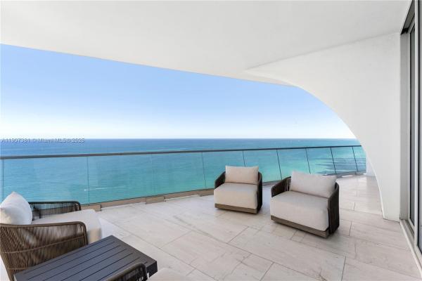 Jade Signature, 16901 Collins Ave #3005, Sunny Isles Beach, Florida 33160, image 1