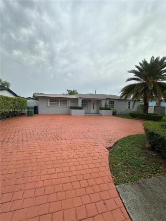 Tropical Gardens, #, Westchester, Florida 33155, image 3