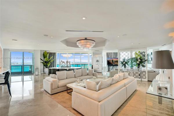 900 Biscayne Bay, 900 Biscayne Blvd #6107, Miami, Florida 33132, image 1