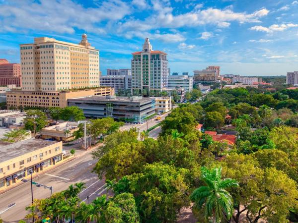 Granada, 400 Minorca Ave #1, Coral Gables, Florida 33134, image 1