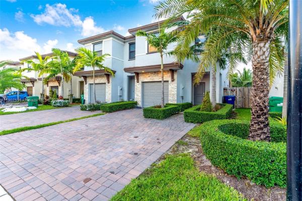 Allapattah Gardens, 25522 SW 108th Ct, Homestead, Florida 33032, image 2