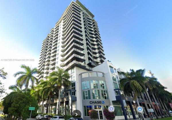 1800 Biscayne Plaza, 275 NE 18th St #402, Miami, Florida 33132, image 1
