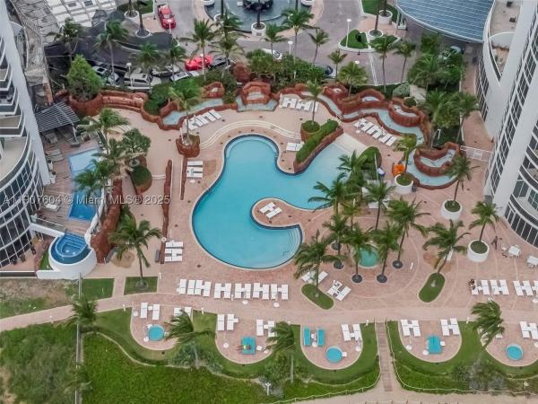 Trump Royale, 18201 Collins Ave #1408, Sunny Isles Beach, Florida 33160, image 3