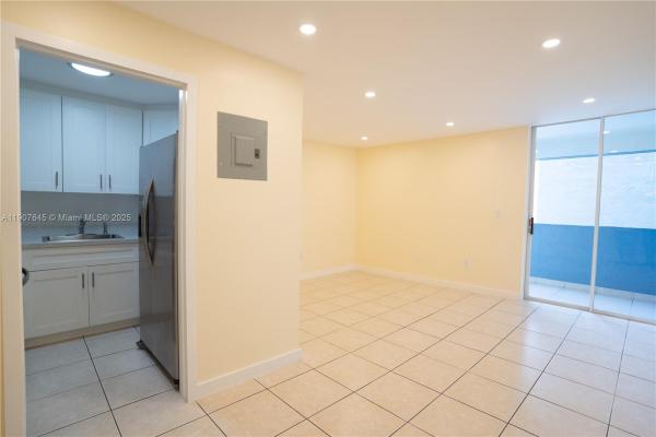 5050 Building, 5050 NW 7th St #309, Miami, Florida 33126, image 2