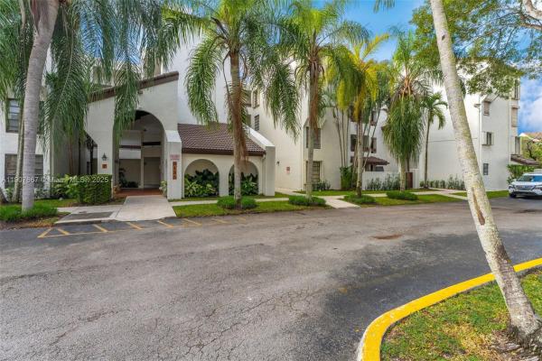Kenland Pointe, 9135 SW 125th Ave #107P, The Crossings, Florida 33186, image 2