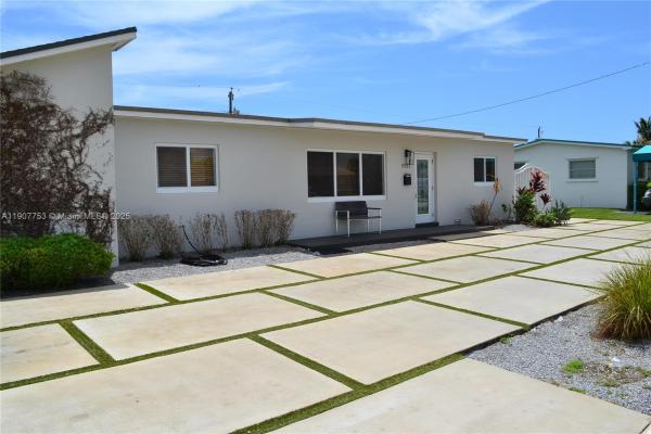 3221 SW 93rd Pl, Miami, Florida 33165, image 1