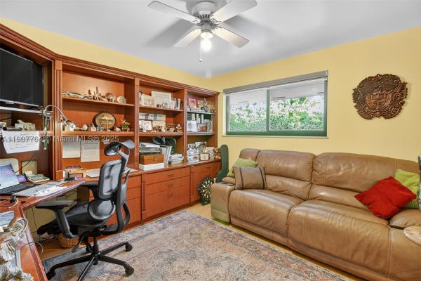 Lake Glenn Ellen, 15010 Dunbarton Pl, Miami Lakes, Florida 33016, image 3