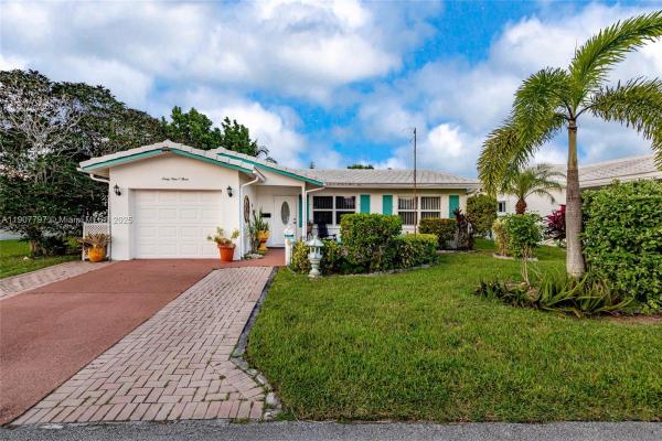 Forsythe Colony 16, 6903 NW 74th Pl, Tamarac, Florida 33321, image 2