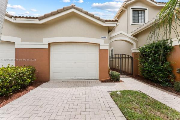 Courtyard At The Grove, 4056 Timber Cove Ln #4056, Weston, Florida 33332, image 1