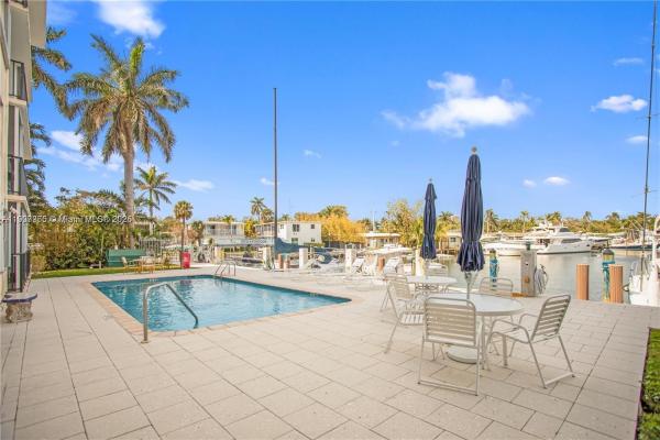 Riverbend, 1435 SE 15th St #103, Fort Lauderdale, Florida 33316, image 1