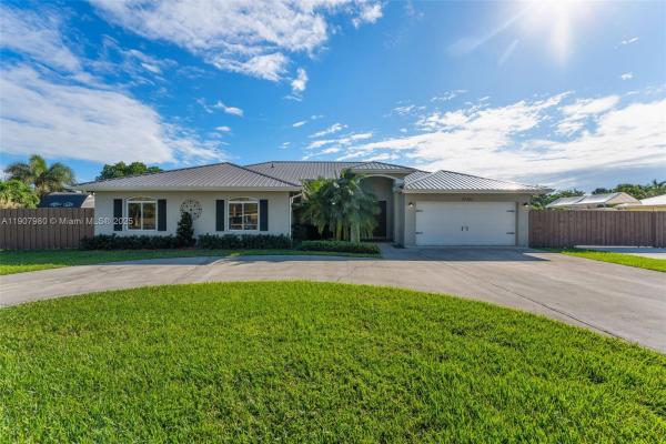 32301 SW 202nd Pl, Homestead, Florida 33030, image 1