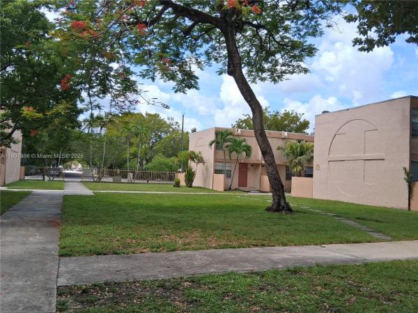 Lee Park, 6103 SW 69th St #41, South Miami, Florida 33143, image 3