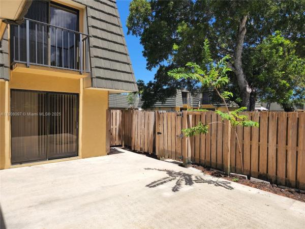 Village Of Sandalwood Lakes, 2706 27th Way #2706, West Palm Beach, Florida 33407, image 1