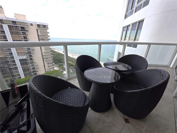 Akoya, 6365 Collins Ave #1511, Miami Beach, Florida 33141, image 1