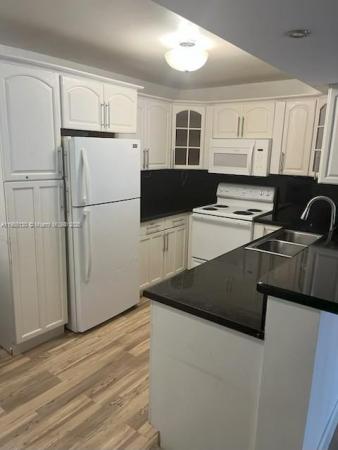 Club Caribe, 5530 NW 61st St #304, Coconut Creek, Florida 33073, image 1