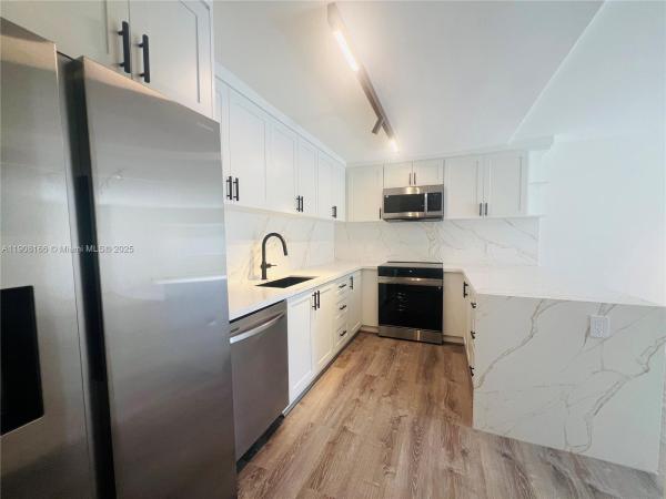 Laser, 201 Jefferson Ave #4C, Miami Beach, Florida 33139, image 2