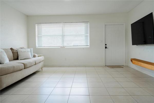 11432 SW 225th St, Miami, Florida 33170, image 1