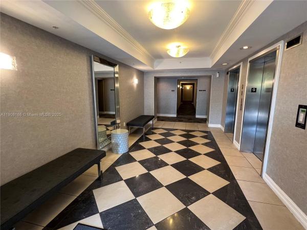 Regent Park At Young Circle, 1900 Van Buren St #305B, Hollywood, Florida 33020, image 1