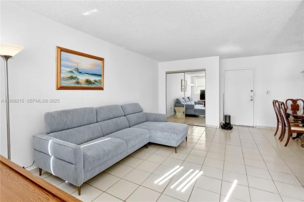 Versailles Gardens, 9401 SW 4th St #301-6, Fountainebleau, Florida 33174, image 3
