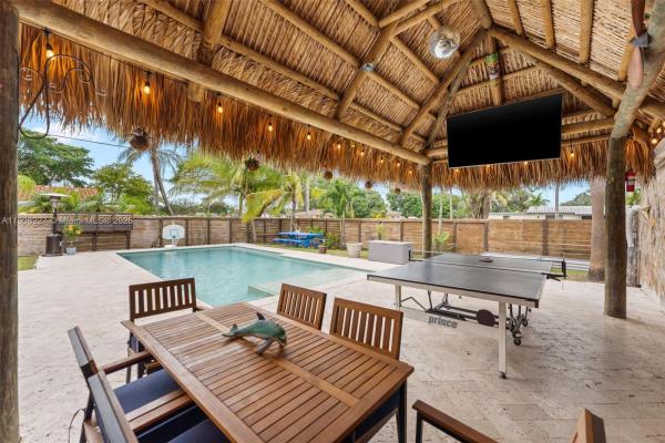 Hollywood Hills, 1220 E Hawthorne Cir, Hollywood, Florida 33021, image 1