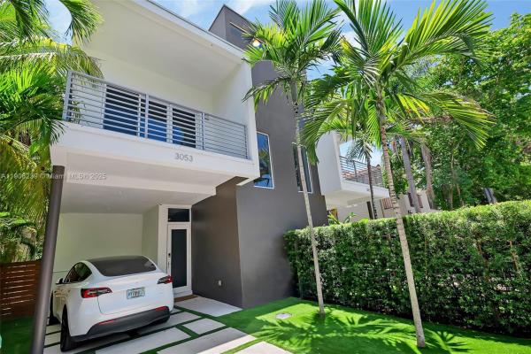 3053 Gifford Ln #3053, Miami, Florida 33133, image 1