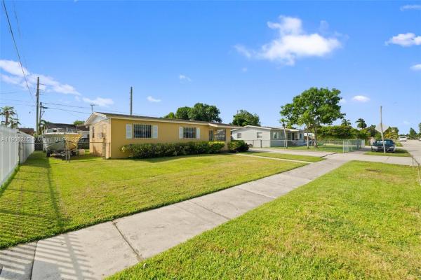 Richmond Heights Estates, 10210 SW 151st Ter, Richmond Heights, Florida 33176, image 2