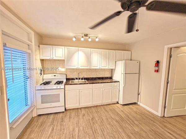 Southern Star, 441 Collins Ave #12A, Miami Beach, Florida 33139, image 3