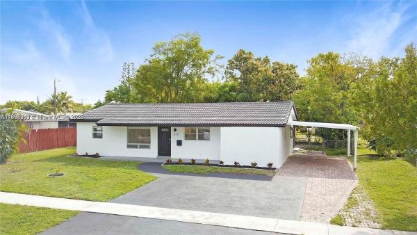 Bonnie Loch, 610 NW 38th Ct, Deerfield Beach, Florida 33064, image 1