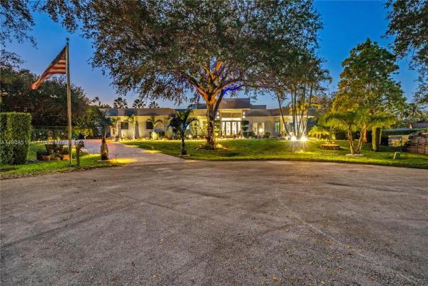 11135 SW 57th Ct, Cooper City, Florida 33328, image 1