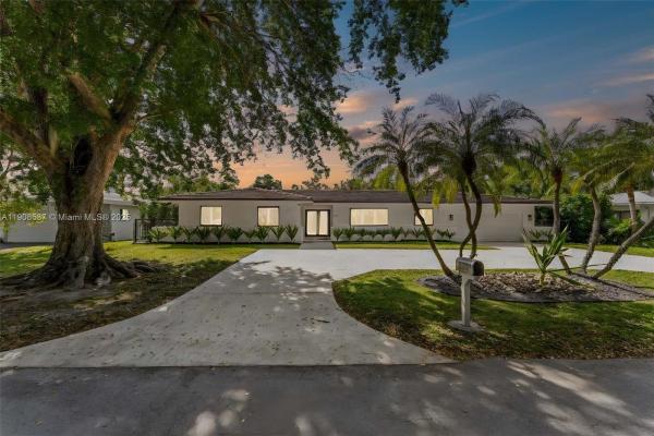 Gables By The Sea, 1460 Campamento Ave, Coral Gables, Florida 33156, image 3