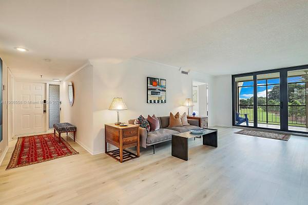 Woodland Lakes, 5390 Woodland Lakes Dr #301, Palm Beach Gardens, Florida 33418, image 3