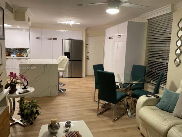 110 Fontainebleau Blvd #302, Unincorporated Dade County, Florida 33174, image 1