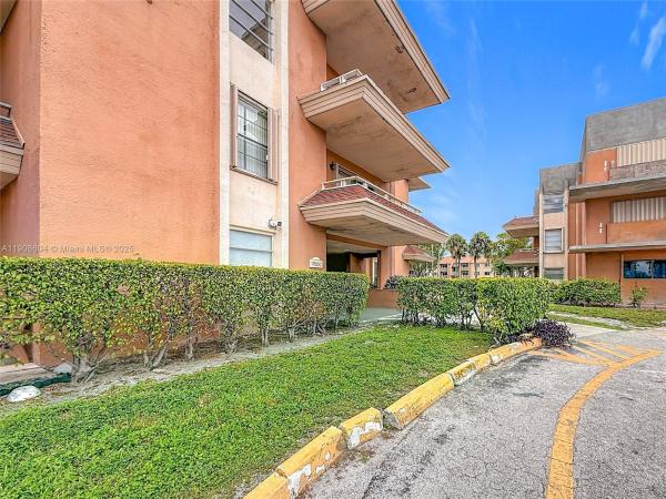 17600 NW 68th Ave #B2004, Hialeah, Florida 33015, image 1